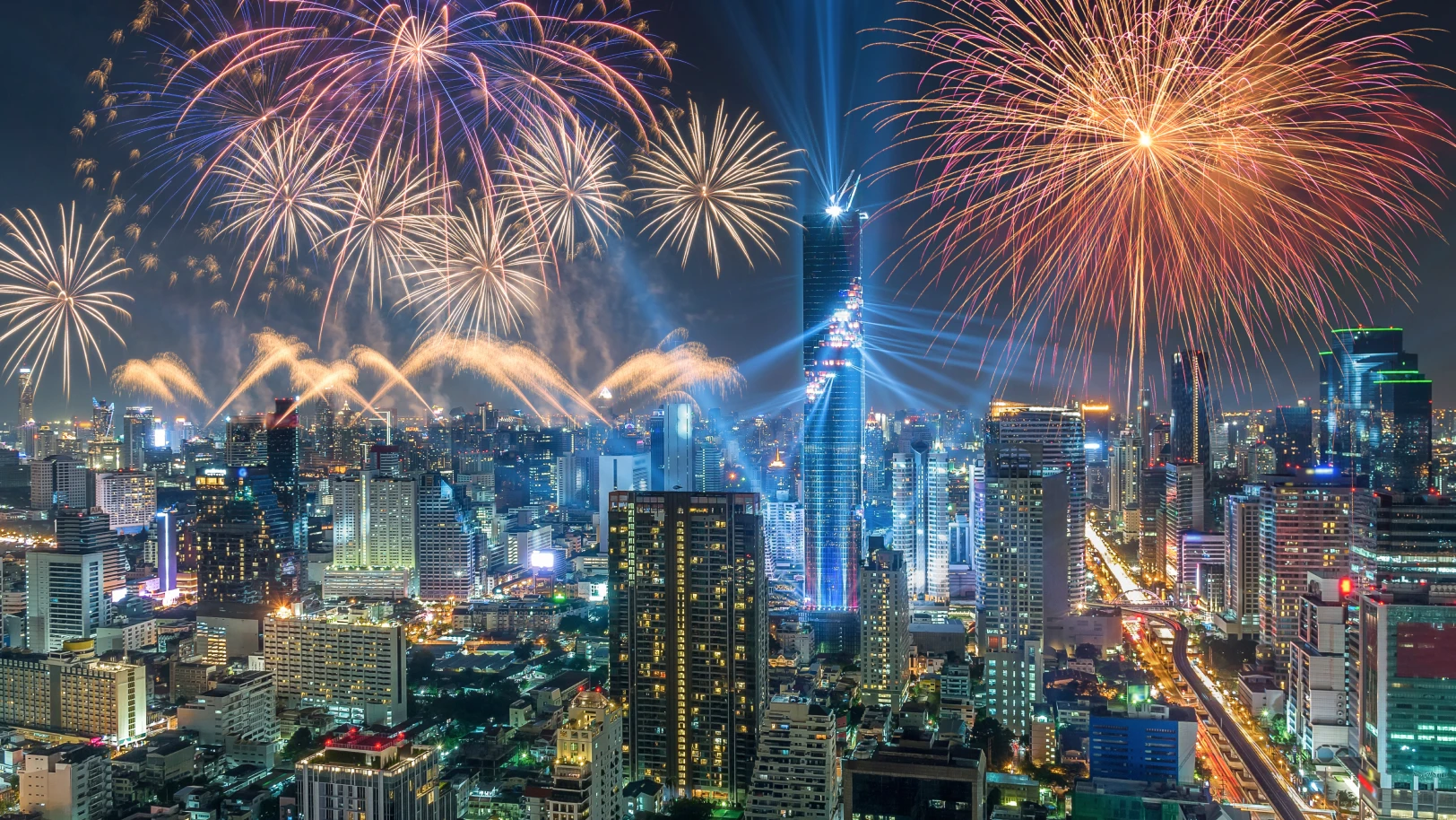 20190903_kingpowermahanakhon_mpeg4_high_res_15s_1_1_1.webp
