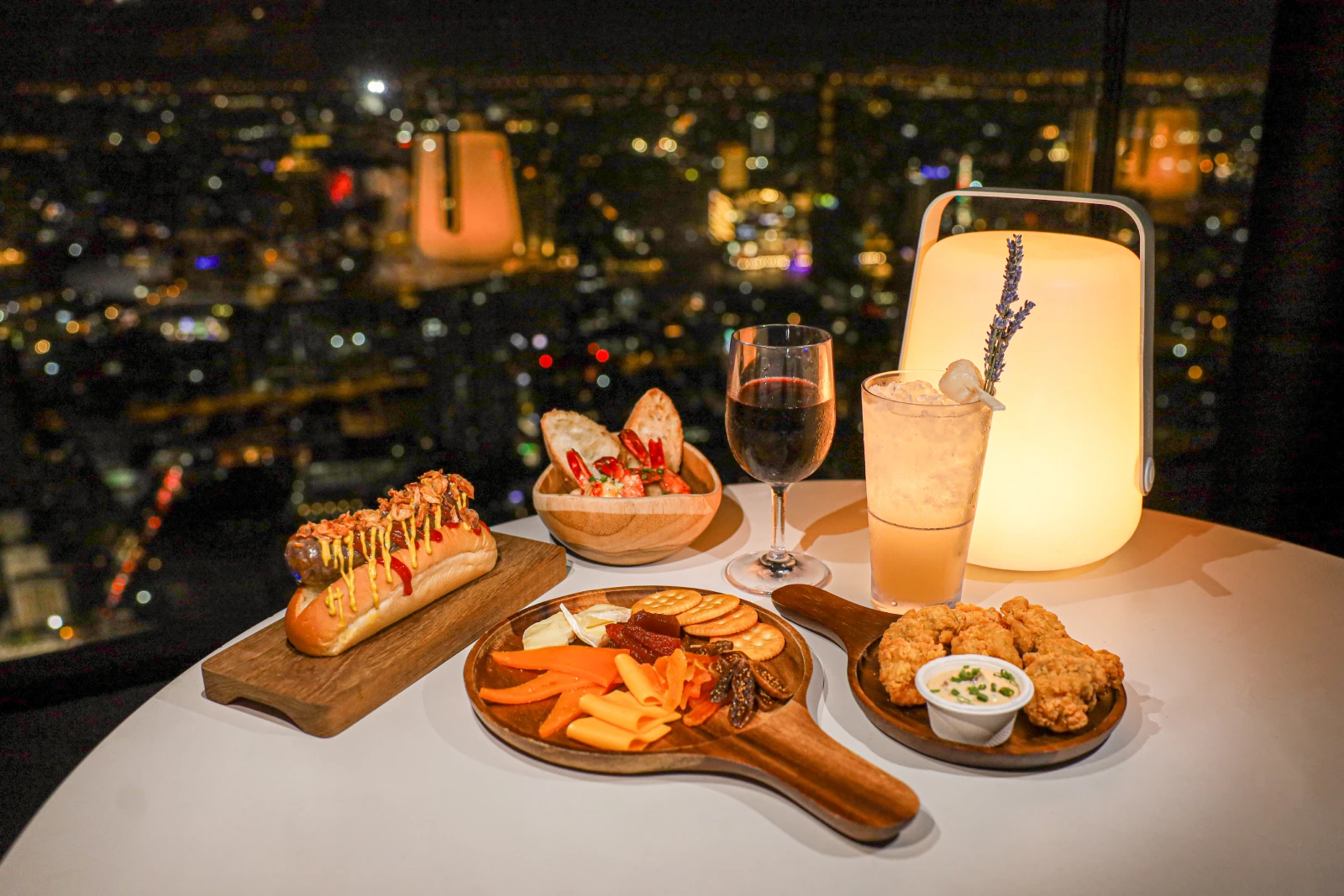 Rooftop Dining at King Power Mahanakhon