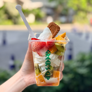 Greek's Cup Frozen Yogurt Fruit Parfait